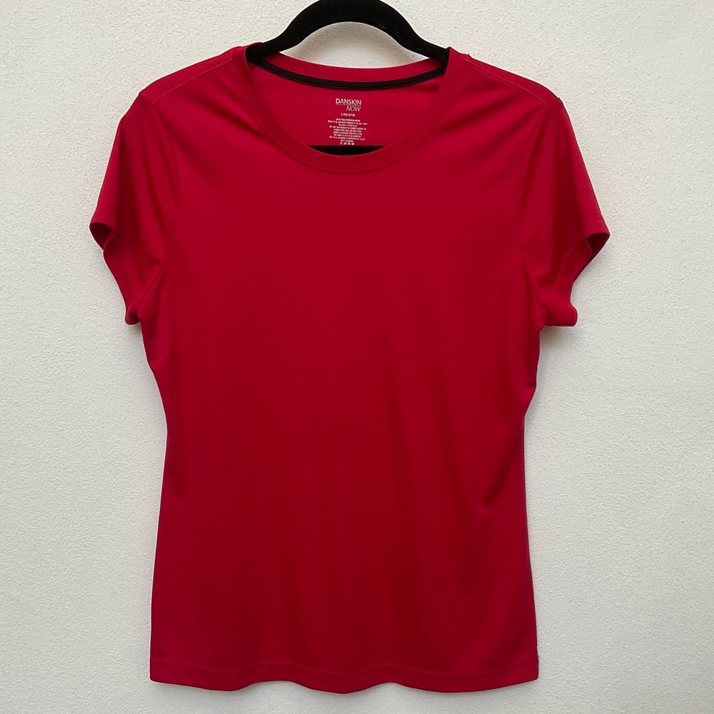 Danskin Now Red Short Sleeve Workout Quick Dry Top Size L Gym Athletic